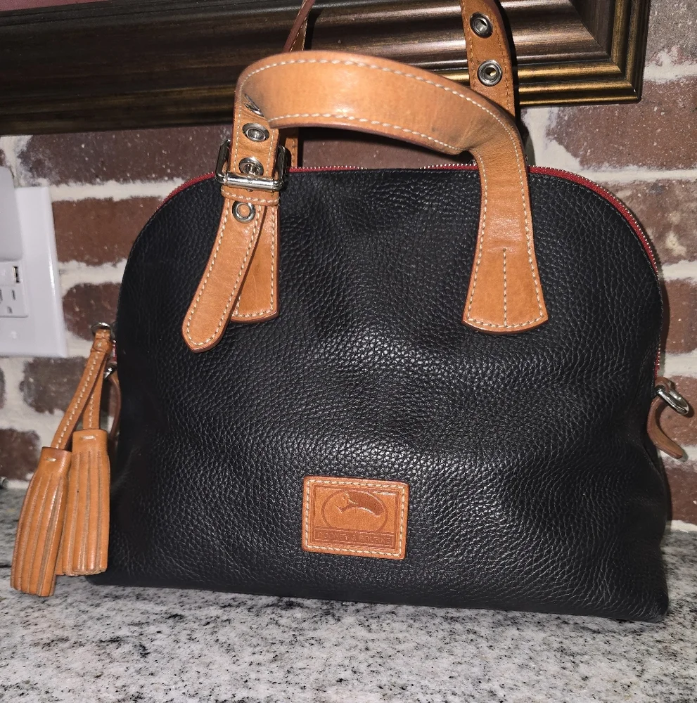 SOLD…SOLD…SOLD… Dooney Bourke Vintage Handbage - Picture 7 of 7